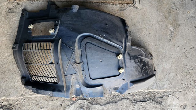 Подкрылок переднего крыла, левый передний 51717186727 BMW