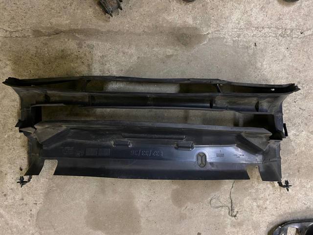 Воздуховод/дефлектор радиатора, нижний 51747290609 BMW