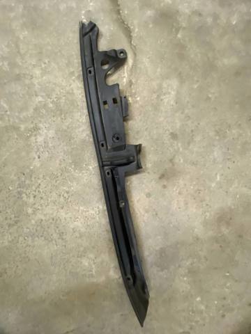 Уплотнитель арки крыла 51767349605 BMW