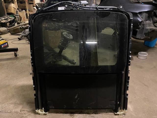 Панель люка 54107382982 BMW