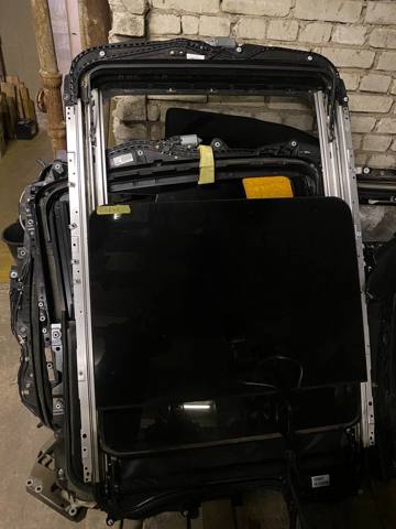 Люки пола 54107445467 BMW