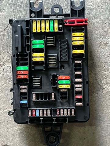 Коробка предохранителей 61149389070 BMW