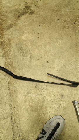 Рычаг дворника 61617182594 BMW