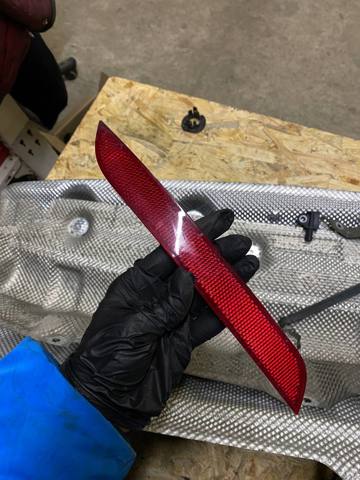Левый отражатель заднего бампера 63147382233 BMW
