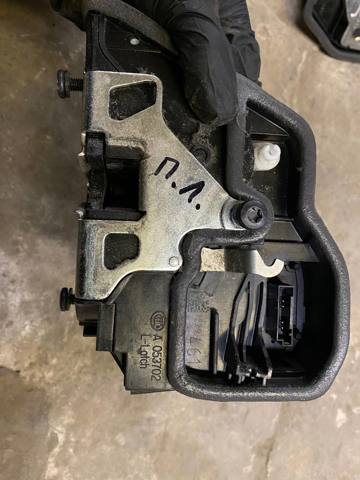 Замок передней левой двери 7229461 BMW