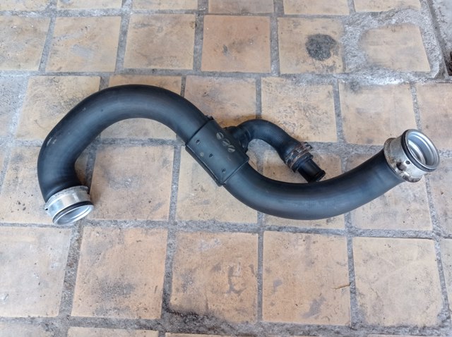 MERCEDES A2045010482 Шланг (патрубок) радиатора охлаждения нижний в наличии Одесса