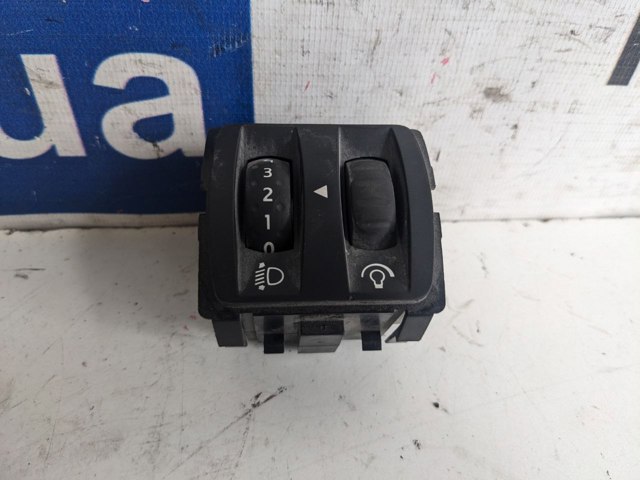 Кнопка корректора фар 251900567R RENAULT