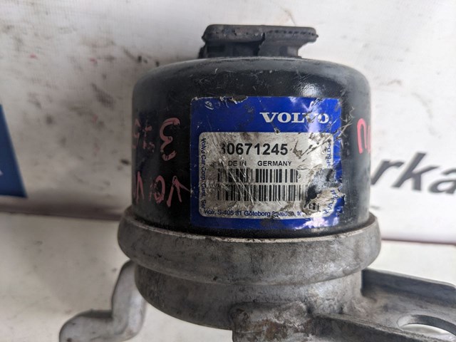 VOLVO 30671245 Подушка (опора) двигателя передняя в наличии Ровно