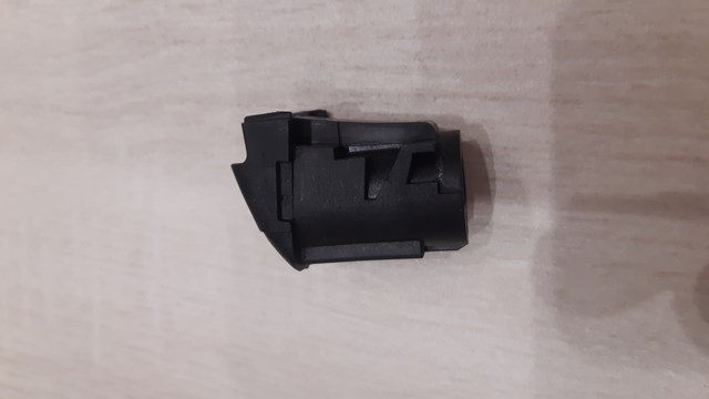 Накладка ручки двери 8T0837167A VAG