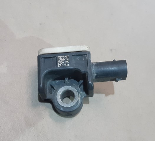Датчик AIRBAG передний A1668210151 MERCEDES