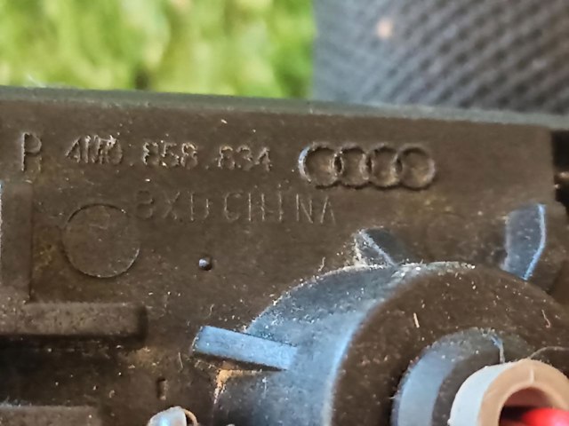 4M0858833 VAG купить в Чернигов