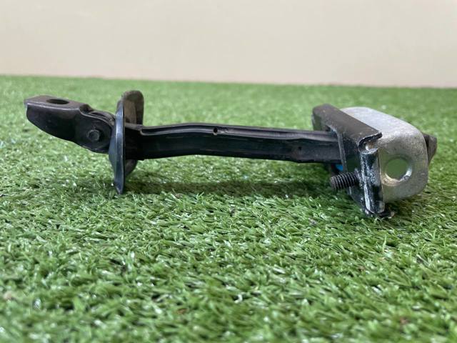 51227205613 BMW Ограничитель открывания двери задний купить в Ужгород
