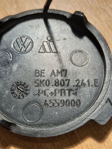 VAG 5K0807241E Заглушка бампера буксировочного крюка передняя в наличии Харьков