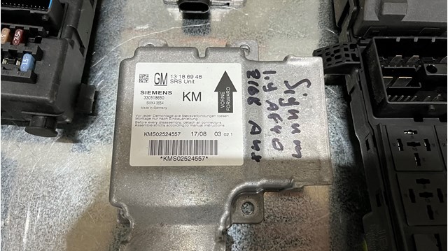 Модуль-процессор управления подушки безопасности 13186948 OPEL