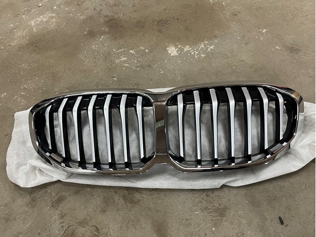 Решетка радиатора 7450957 BMW