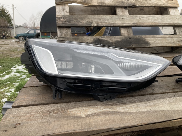 VAG 8W0941012 Правая фара в наличии Каменское