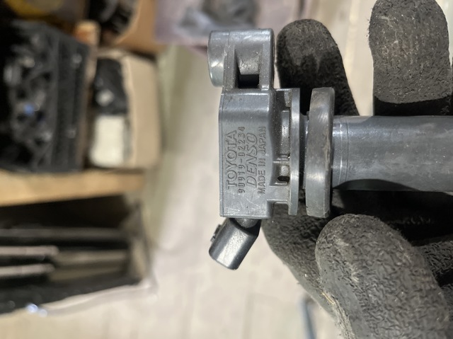 Катушка зажигания Toyota Camry V