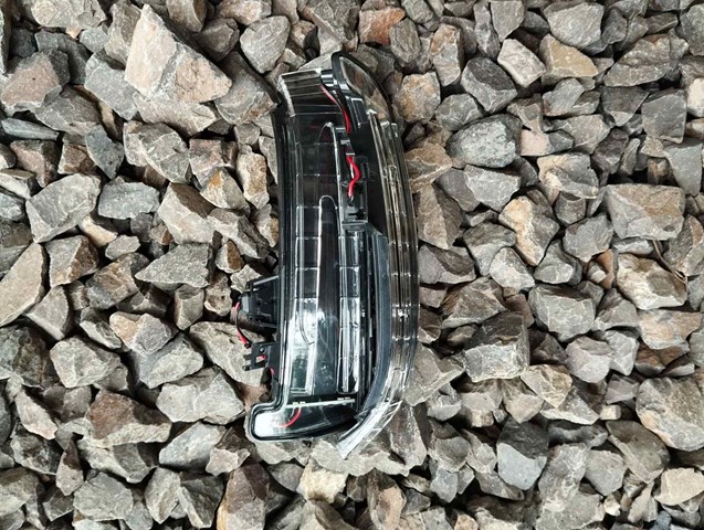 2129067401 MERCEDES Поворотник левый купить в Одесса