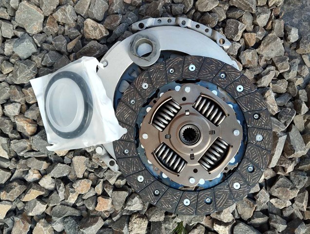 SACHS 3000951561 Комплект сцепления в наличии Полтава