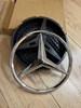 Кронштейн эмблемы решетки радиатора 0008880060 MERCEDES
