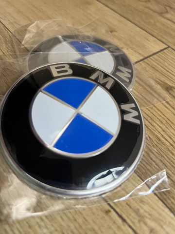 51147057794 BMW Эмблема крышки багажника (фирменный значок) купить в Каменское