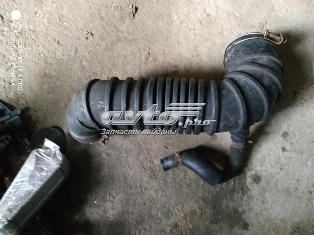 MR571533 MITSUBISHI Выпускной патрубок воздушного фильтра купить в Черновцы