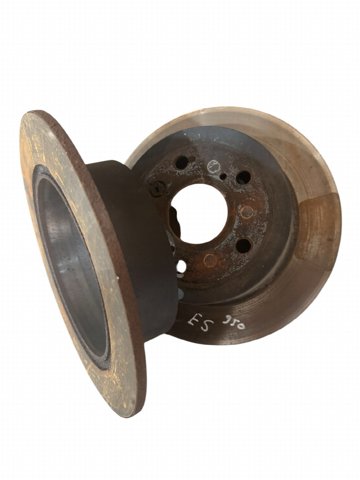 Тормозной диск Toyota Camry 6