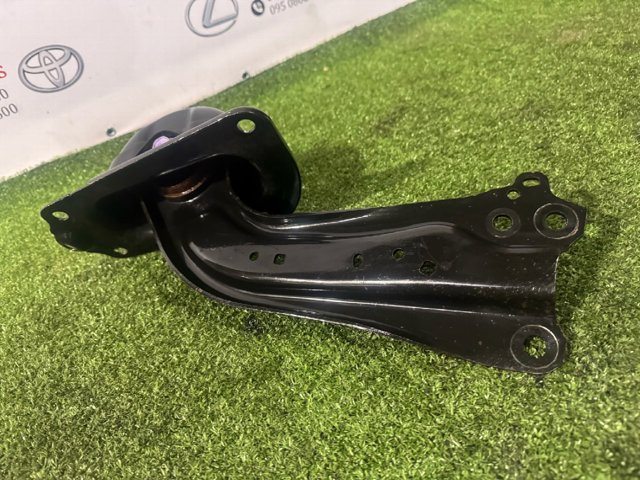 4876033160 TOYOTA Рычаг (тяга) задней подвески продольный нижний правый купить в Черкассы