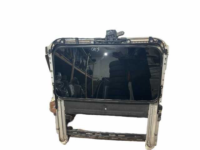 Крышка люка крыши 63201AA030 TOYOTA