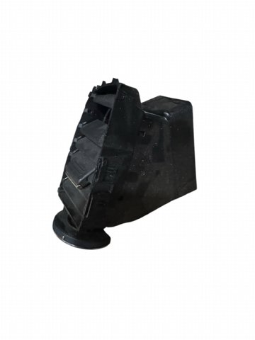 687515655R RENAULT Решетка вентиляции салона на "торпедо" купить в Чернигов