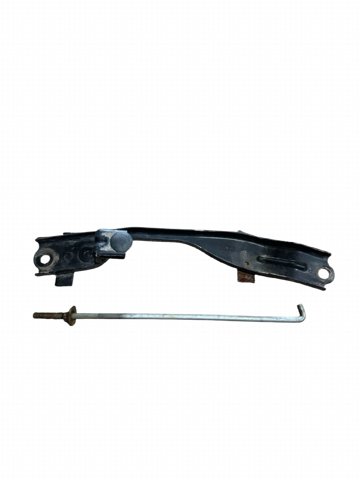 TOYOTA 7440412470 Подставка аккумулятора в наличии Чернигов