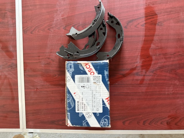 BOSCH 0986487948 Колодки ручника в наличии Черновцы