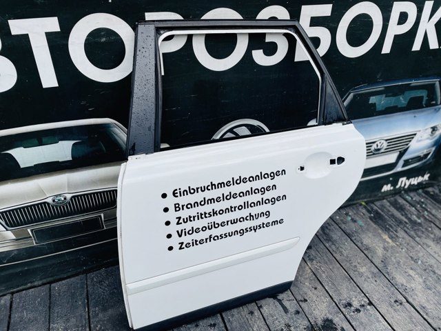 31335469 VOLVO Дверь задняя левая купить в Львов