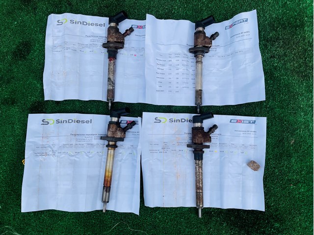 Форсунка дизельная в сборе Ситроен С8