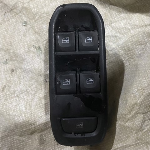 809613649R RENAULT купить в Тернополь