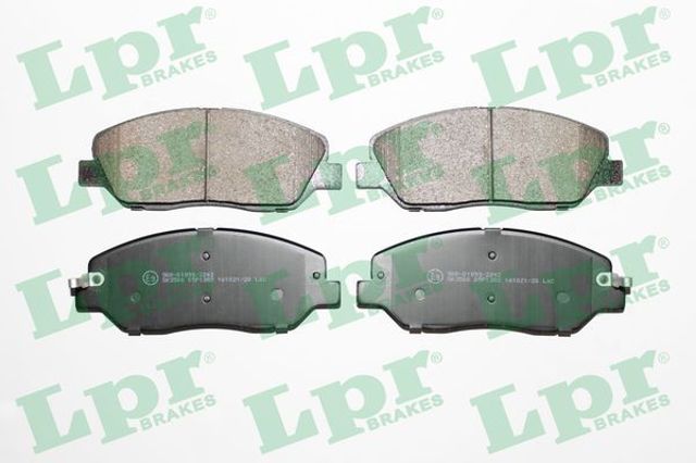 LPR 05P1382 Передние тормозные колодки в наличии Киев