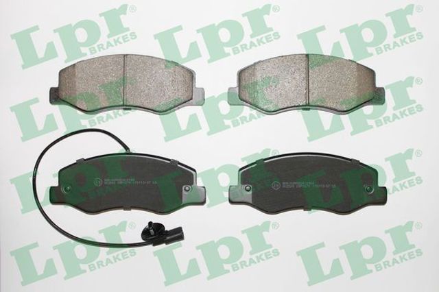 Задние дисковые колодки 05P1570 LPR