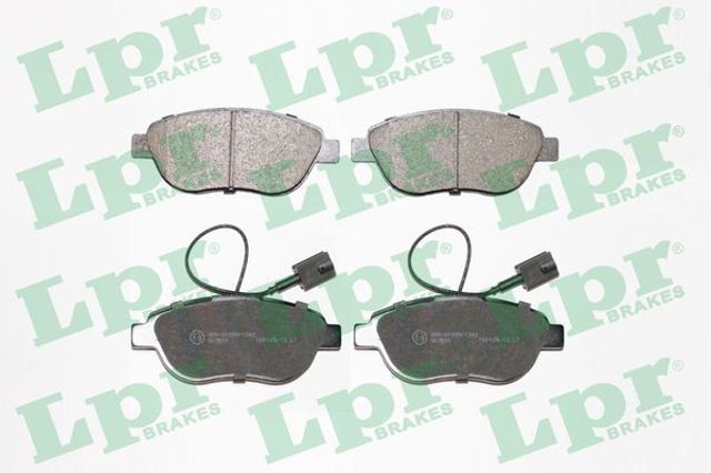 Передние тормозные колодки 05P1657 LPR