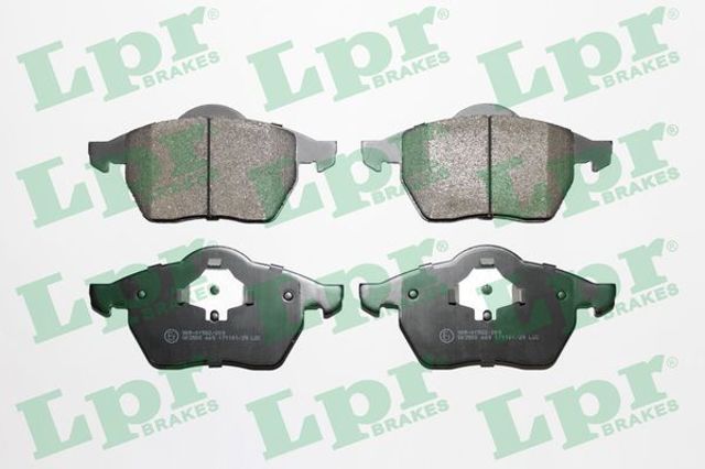 LPR 05P669 Колодки тормозные передние дисковые в наличии Чернигов