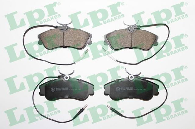 Передние тормозные колодки 05P683 LPR