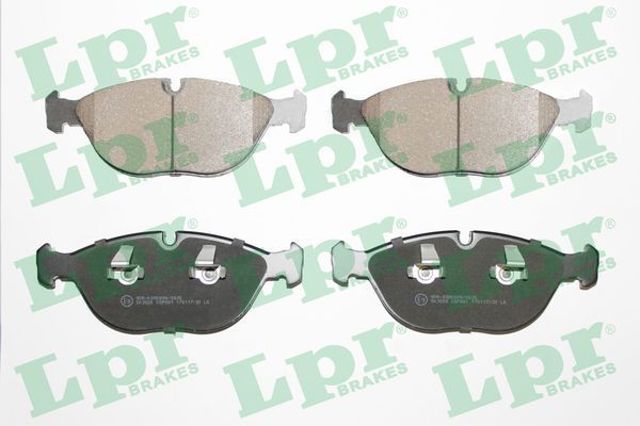 Колодки тормозные передние дисковые 05P881 LPR