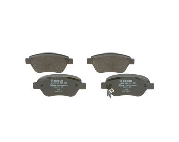 Колодки тормозные передние дисковые 0986495237 BOSCH