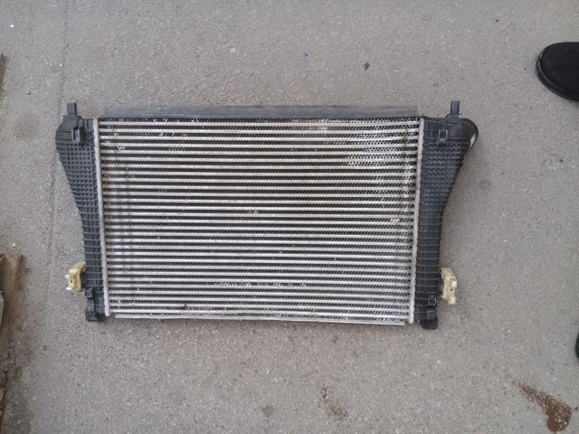 VAG 5Q0145803N Интеркулер в наличии Чернигов