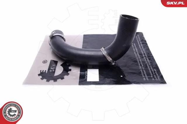 Патрубок интеркуллера 24SKV563 SKV