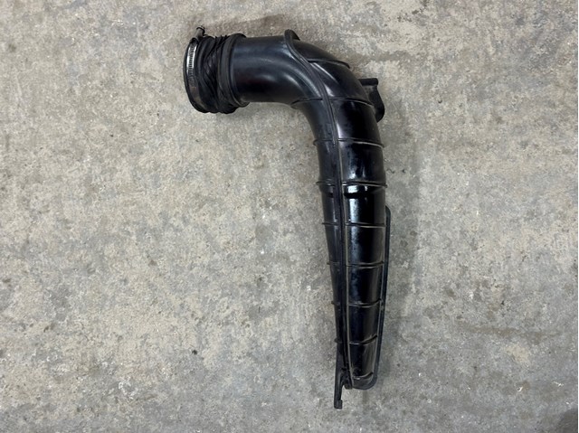 13717812946 BMW купить в Черновцы