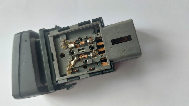 HYUNDAI 937202E001 в наличии Винница