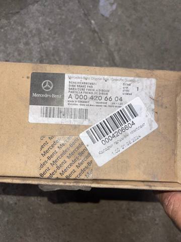 Передние тормозные колодки Mercedes ML/GLE