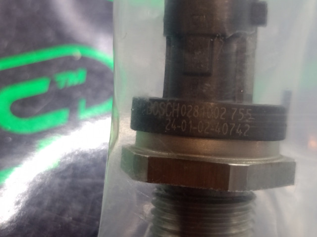 BOSCH 0281002755 Датчик давления топлива в наличии Запорожье