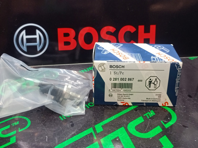 Датчик давления топлива 0281002867 BOSCH