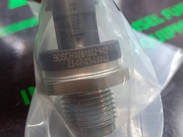 0281002907 BOSCH Регулятор давления топлива купить в Кривой Рог